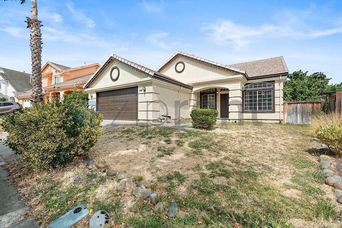 4764 Brookside Cir photo 3