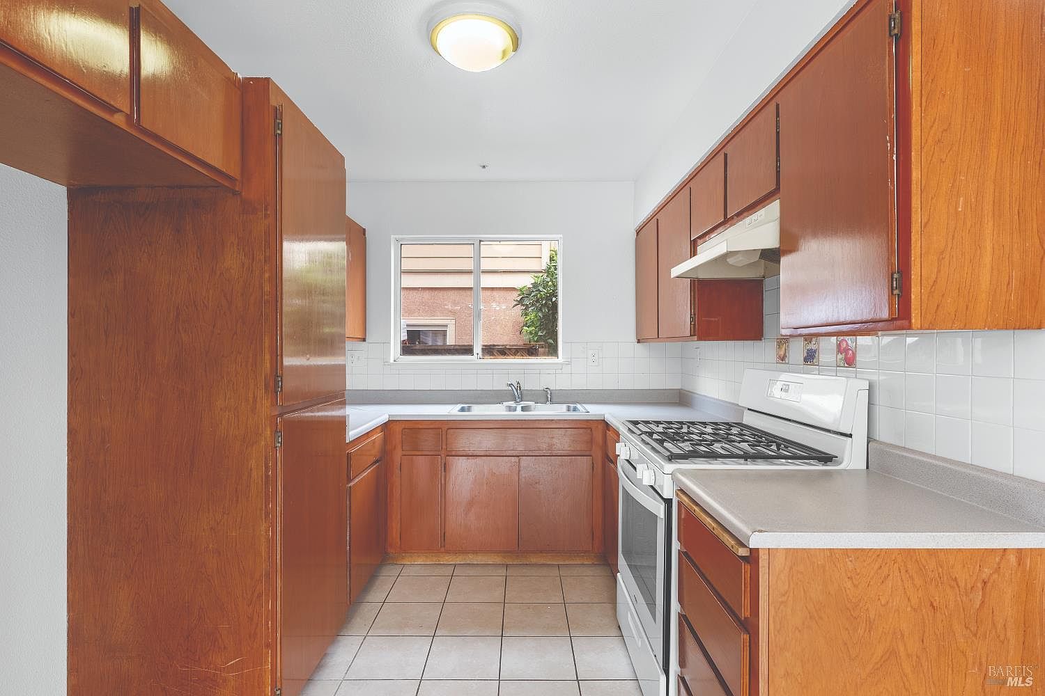 12 Alana Way photo 4