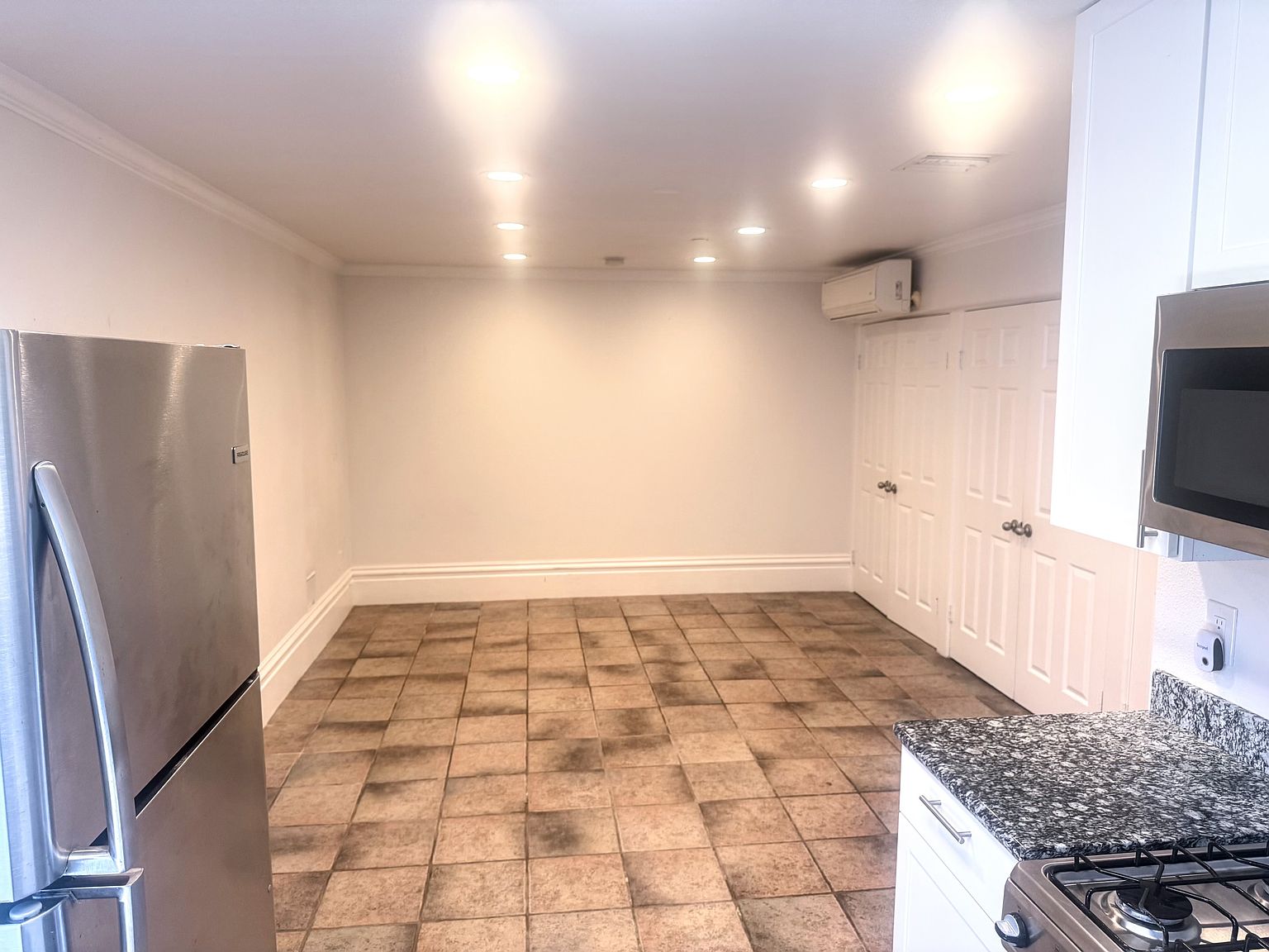0BR/1BA In Law Adu on Wilson St · Petaluma photo 2