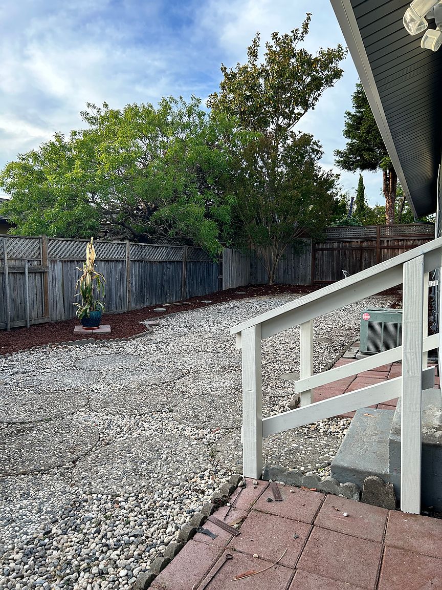 1713 Annetta Dr photo 4