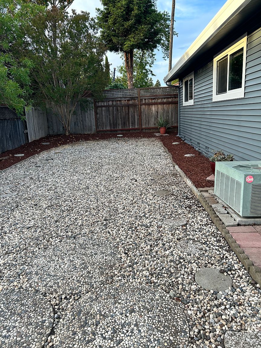1713 Annetta Dr photo 3