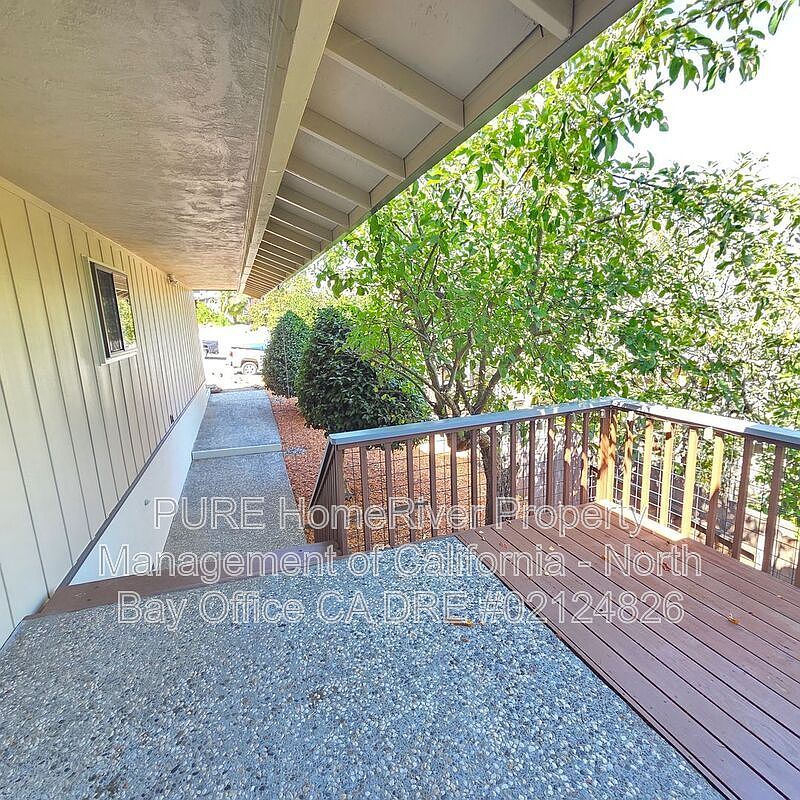 707 Bassett St photo 5