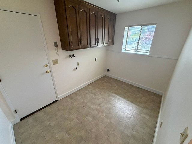 149 Olive St photo 5