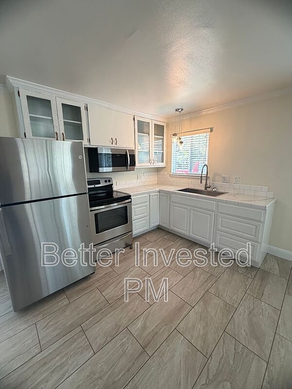 92 Hendley St photo 2
