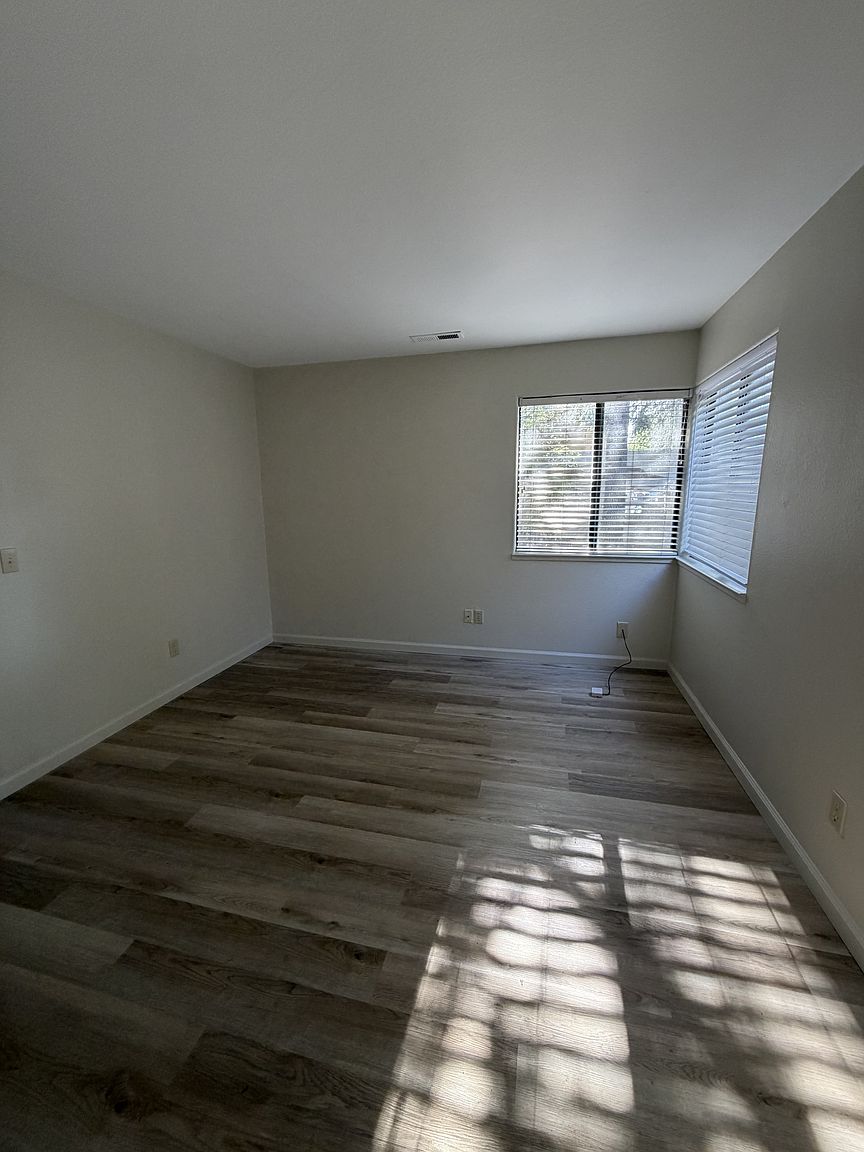 1746 Mount Olive Dr Santa Rosa, CA 95404 photo 4