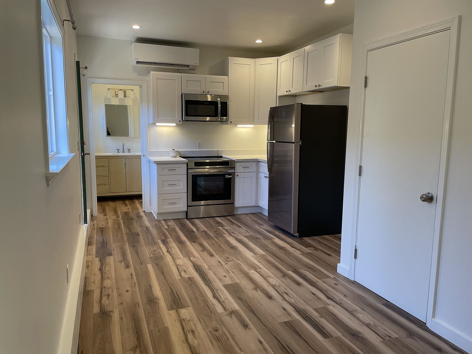 0BR/1BA Apartment on Idaho Dr · Santa Rosa photo 2