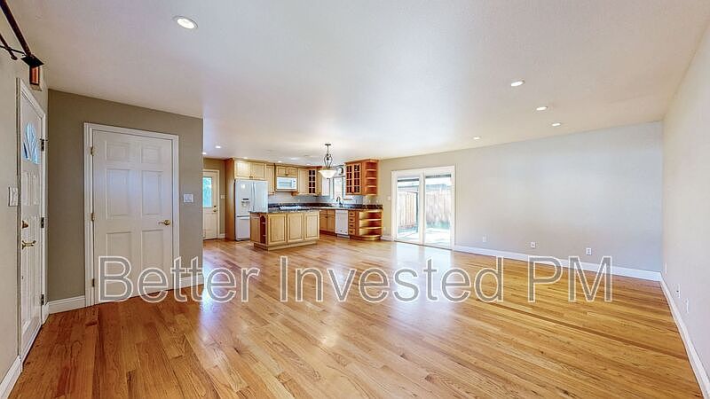 1824 Midway Dr photo 5