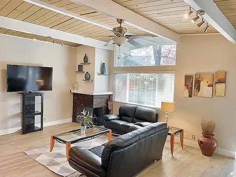 3112 Hoen Ave photo 5