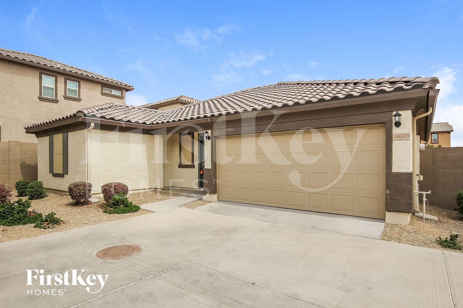 16570 W Sierra St Surprise, AZ 85388 photo 2