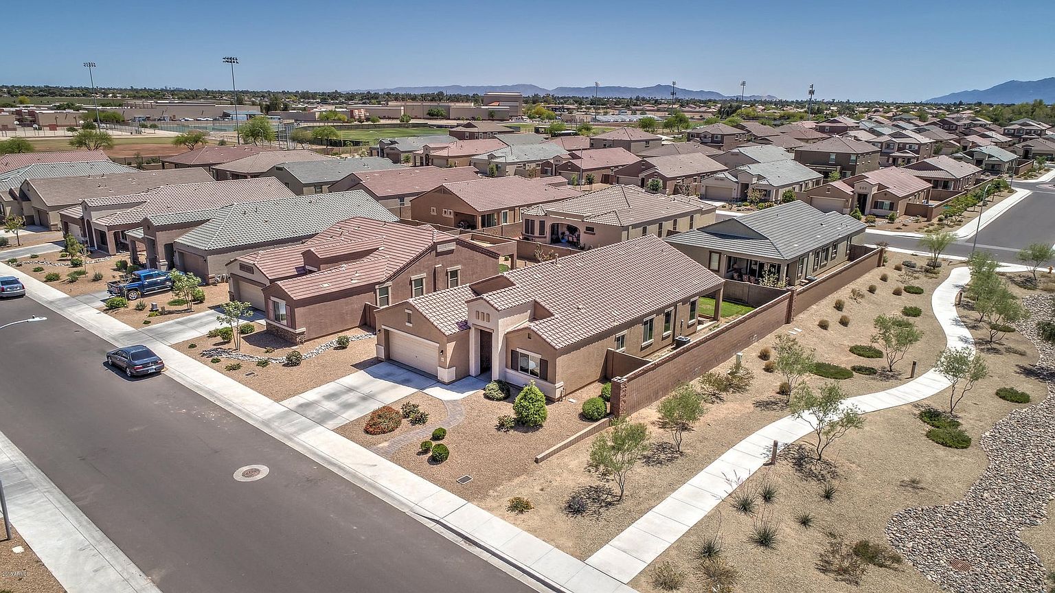 9347 W Georgia Ave Glendale, AZ 85305 photo 5