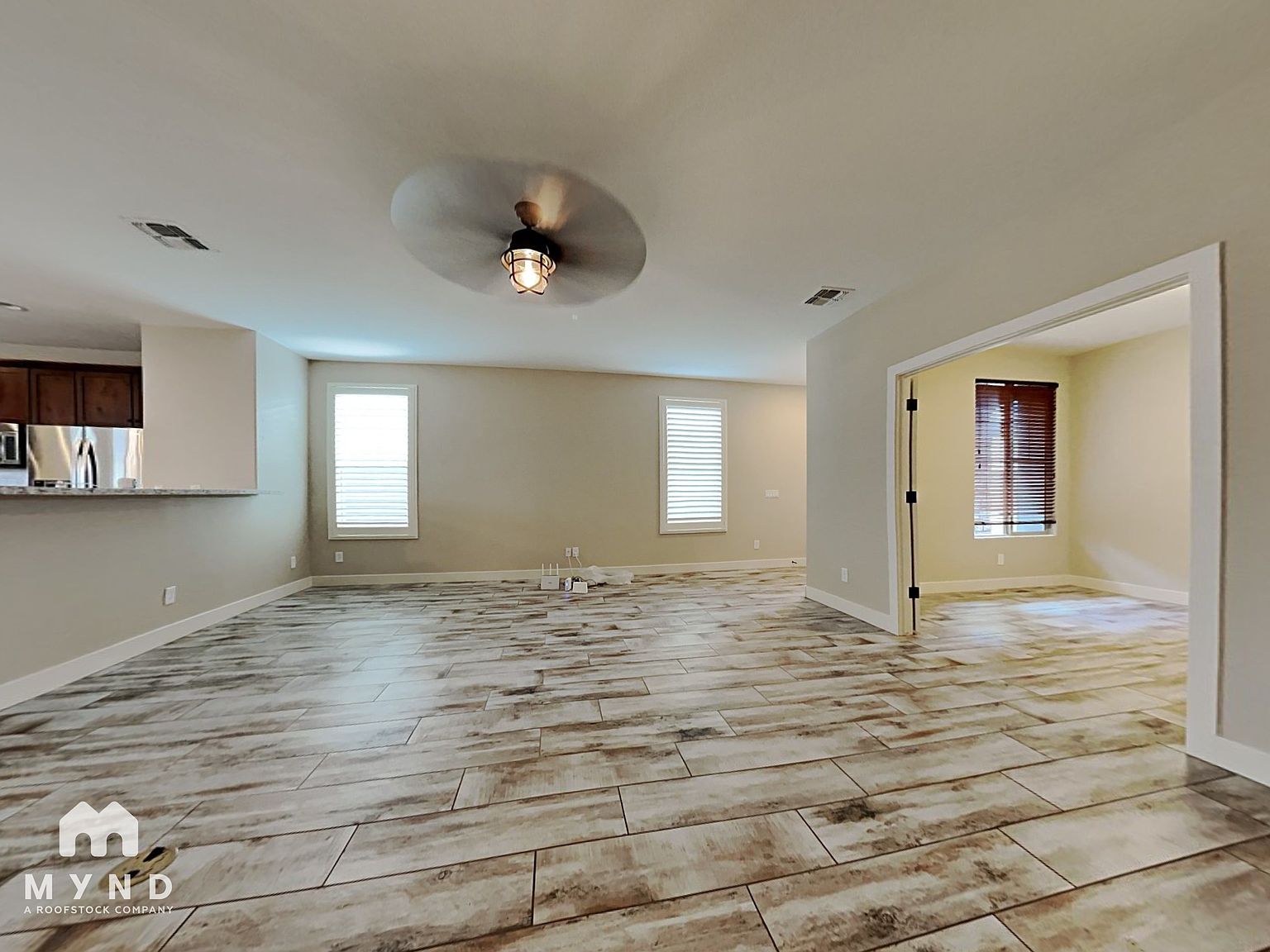 2639 N Walker Way Phoenix, AZ 85008 photo 4