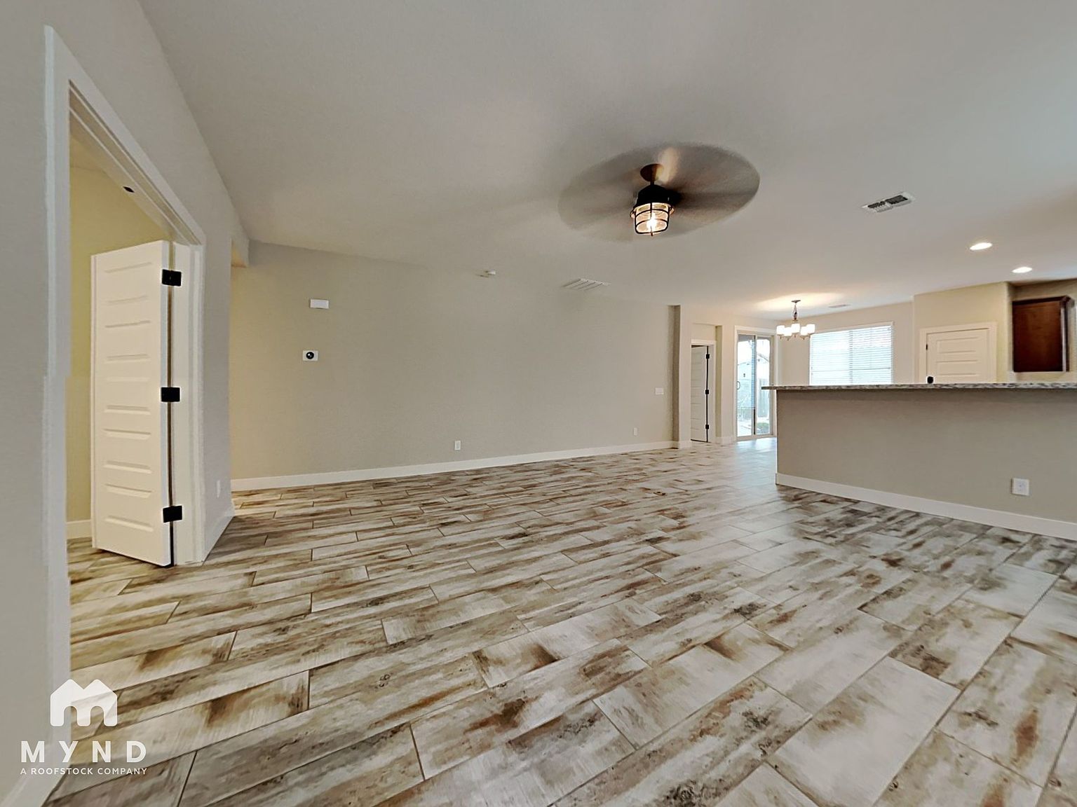 2639 N Walker Way Phoenix, AZ 85008 photo 5