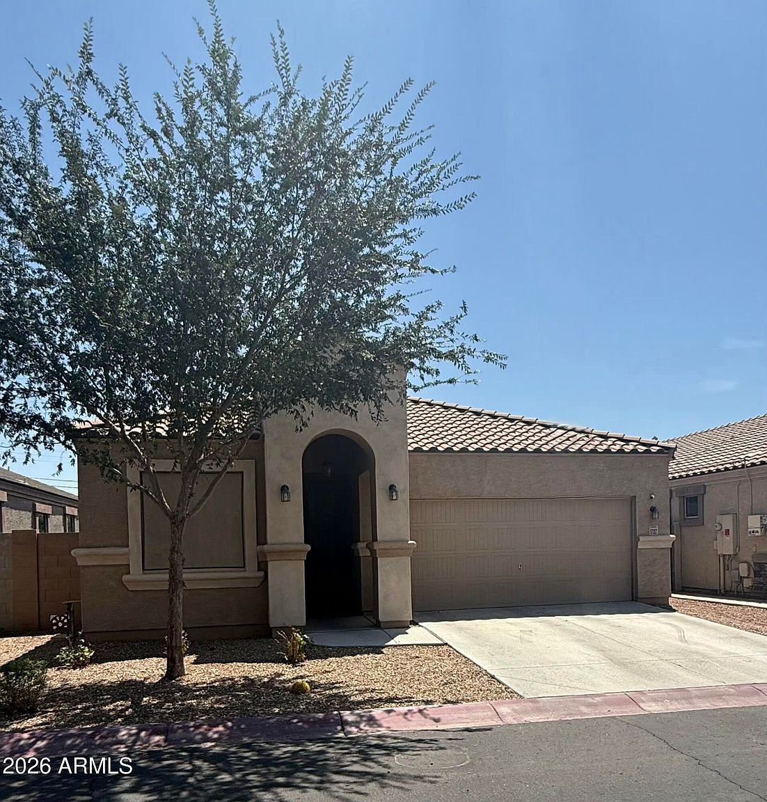 1707 N HILLCREST photo 2