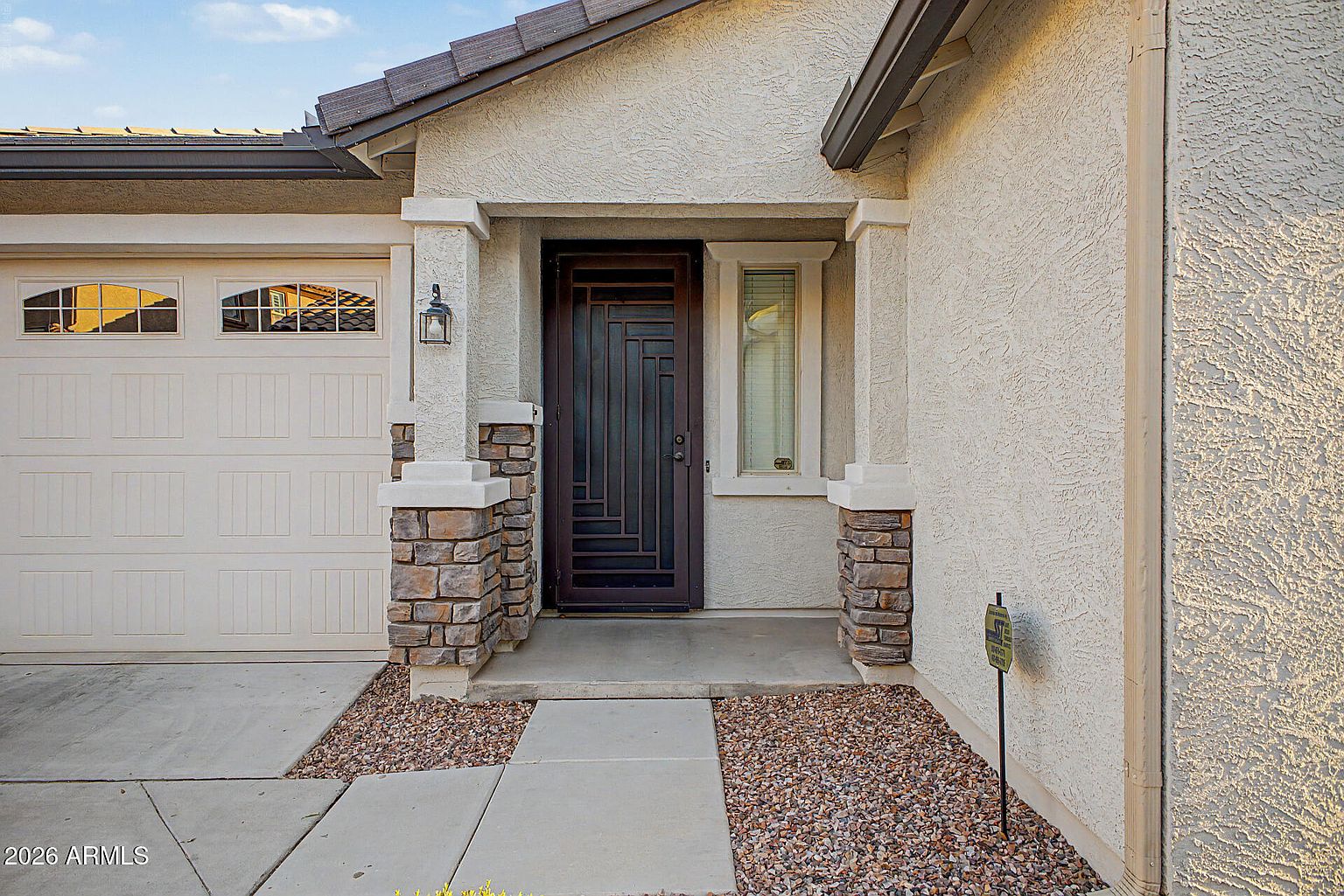 1460 N Banning photo 5