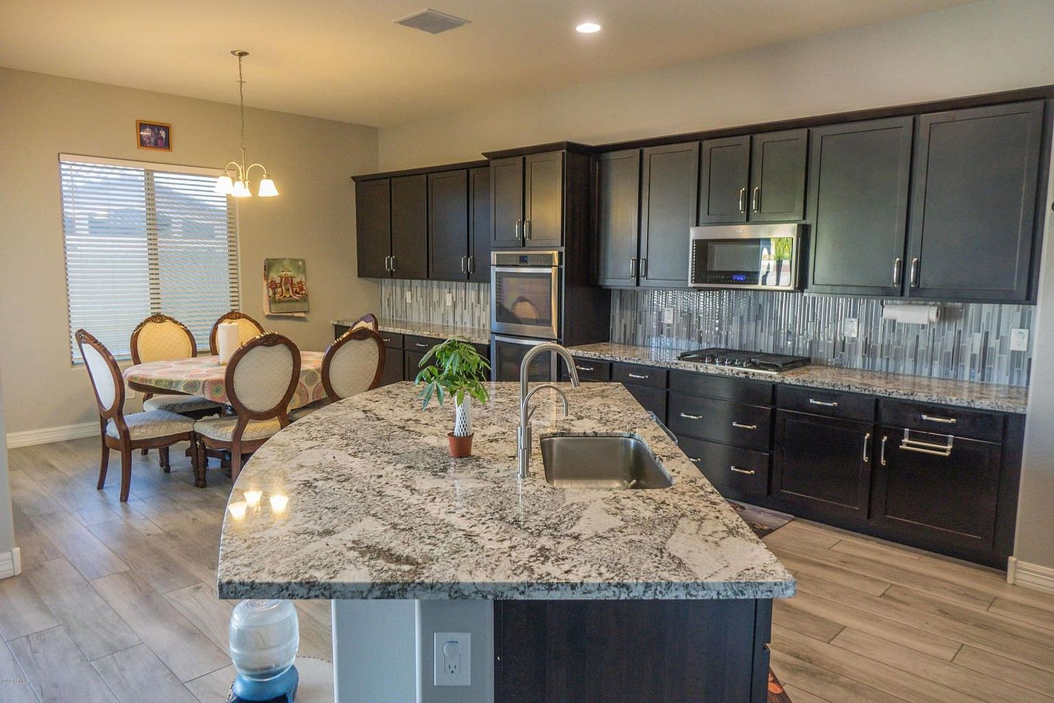 9775 W Rowel Rd Peoria, AZ 85383 photo 4