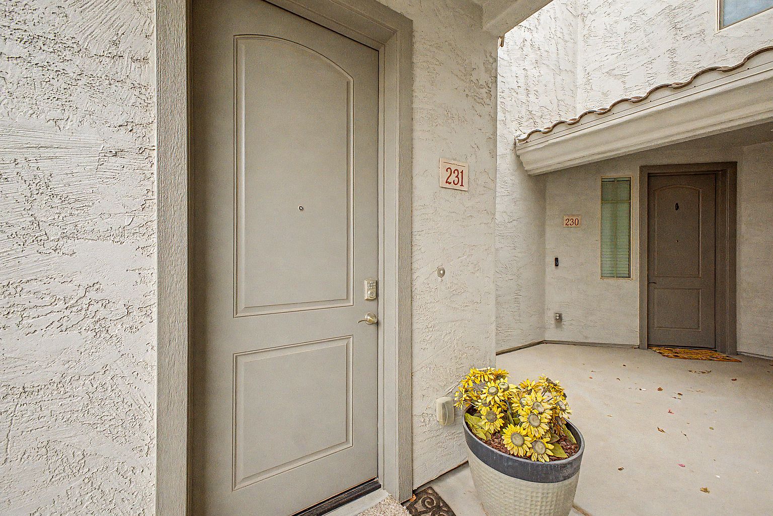 900 S Canal Dr photo 3