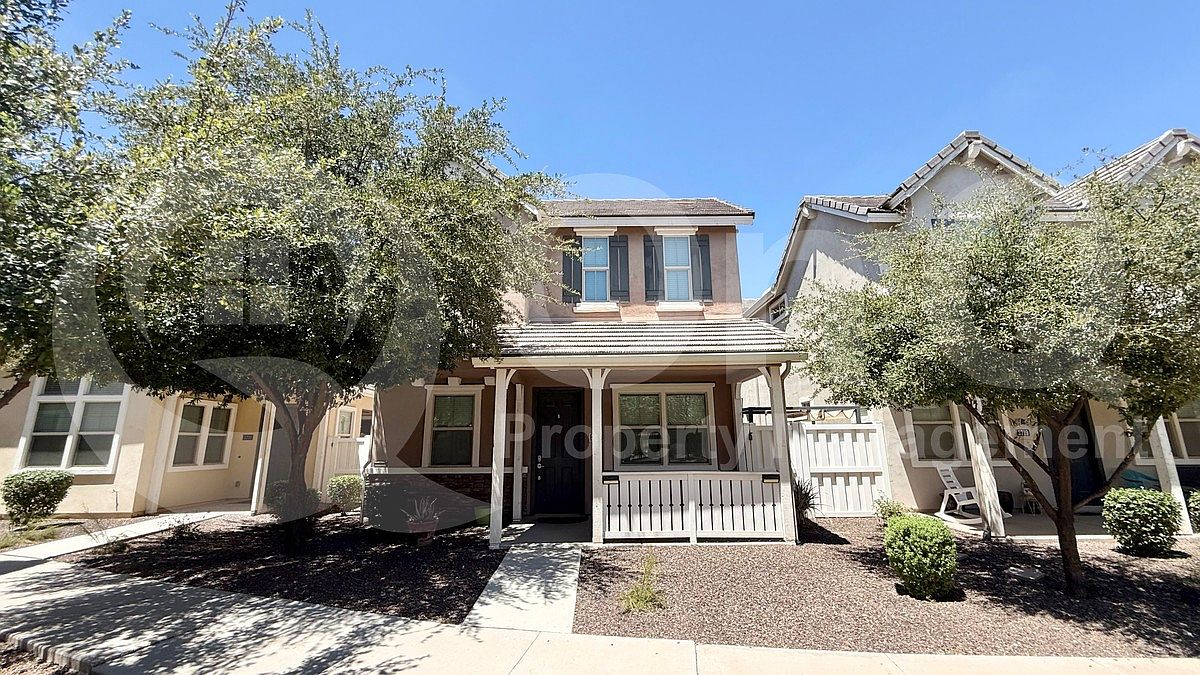 3713 E Robert St Gilbert, AZ 85295 photo 2
