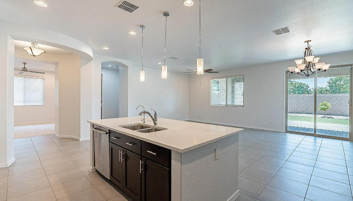 20737 E Canary Way photo 4