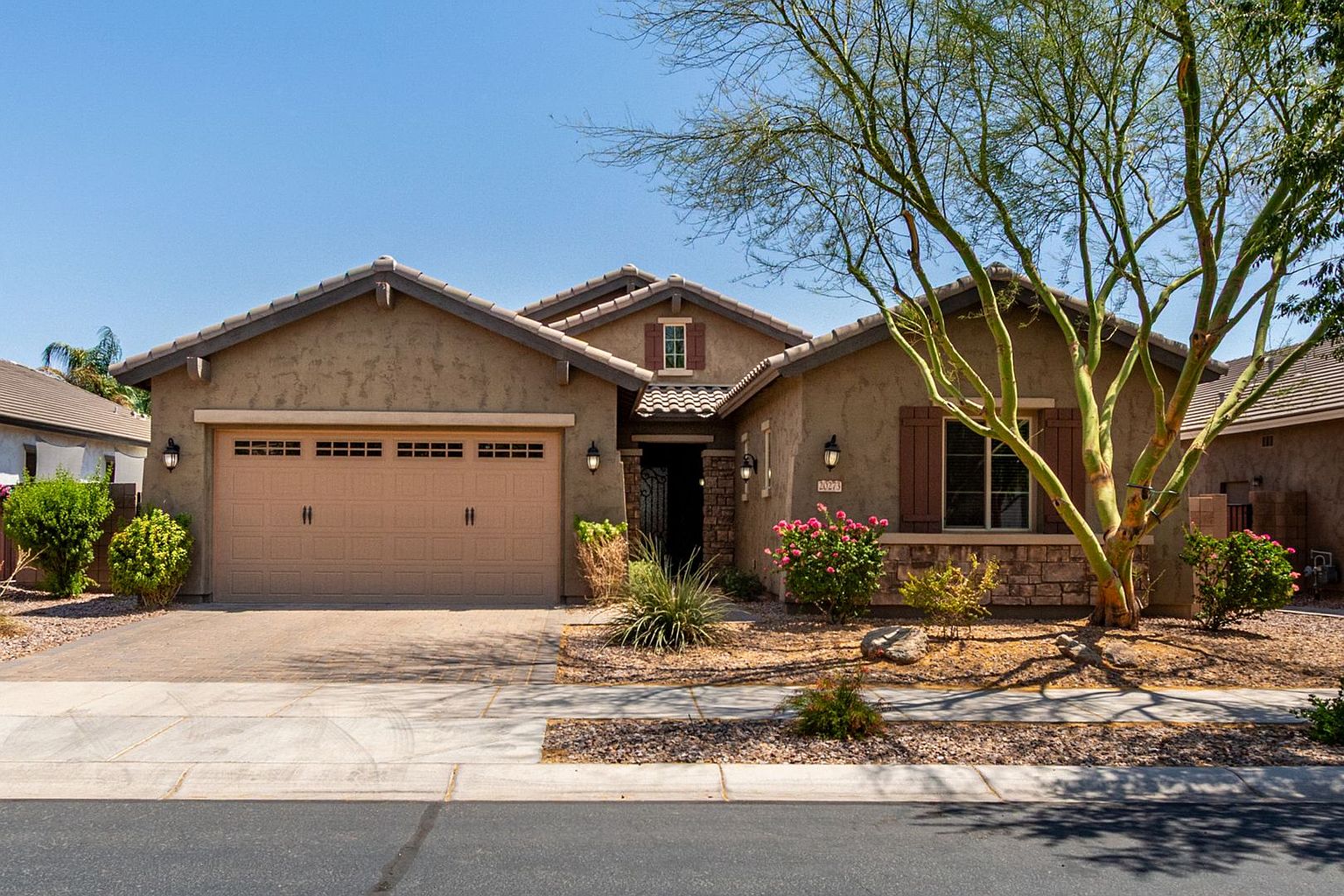 20273 E Raven Dr