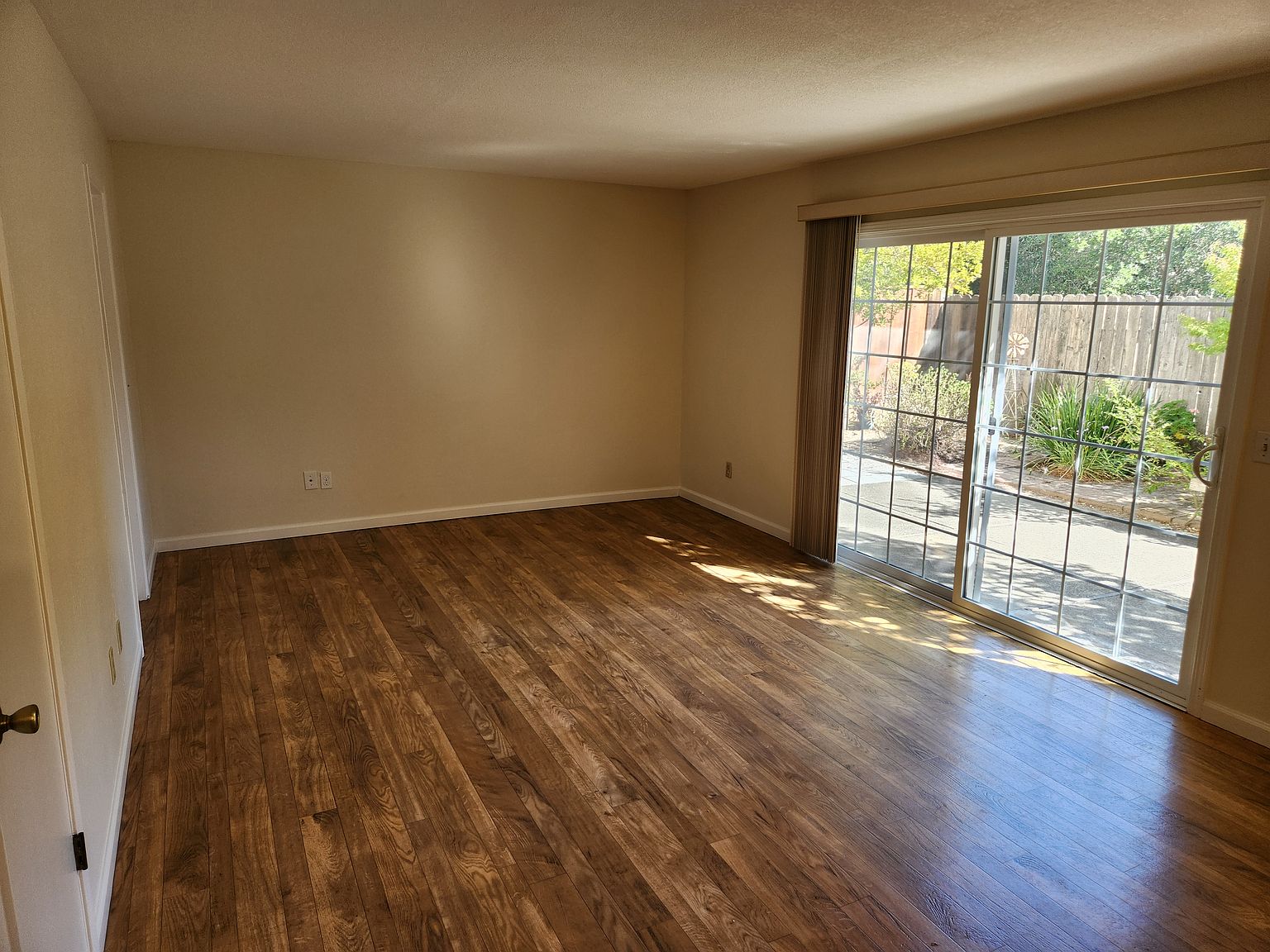 2462 Westvale Ct photo 5