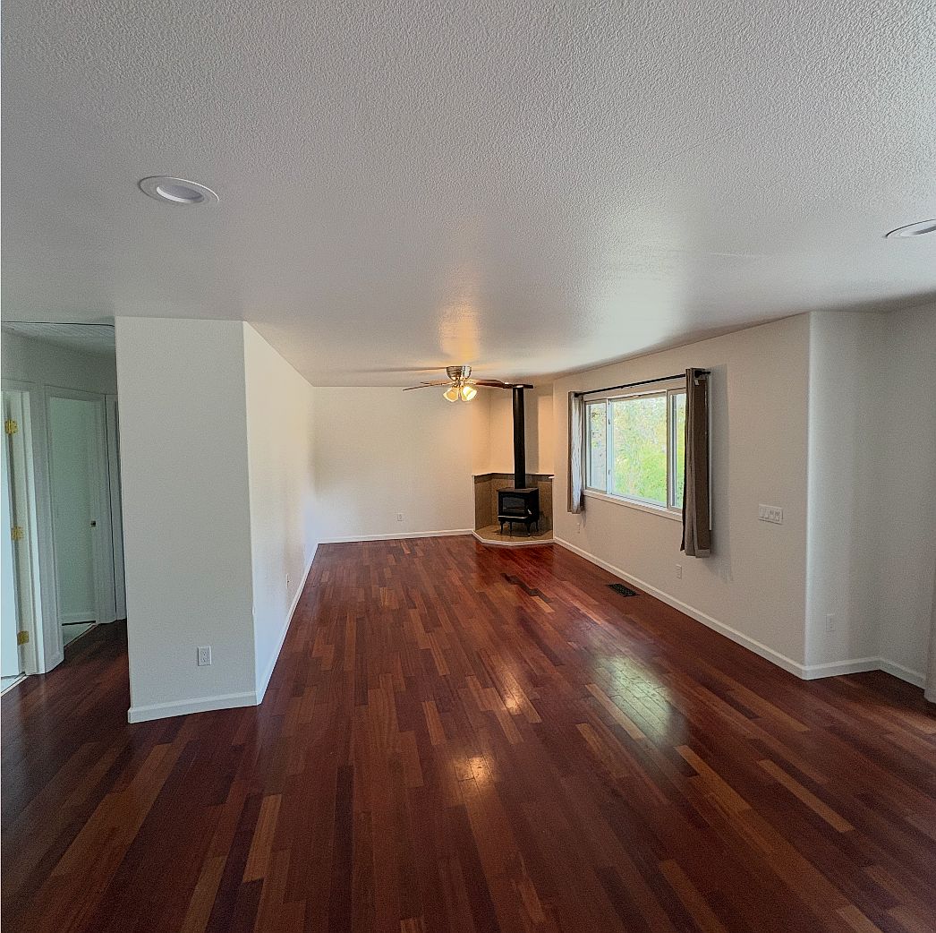 Houses on Living Oak Ct · Santa Rosa photo 2