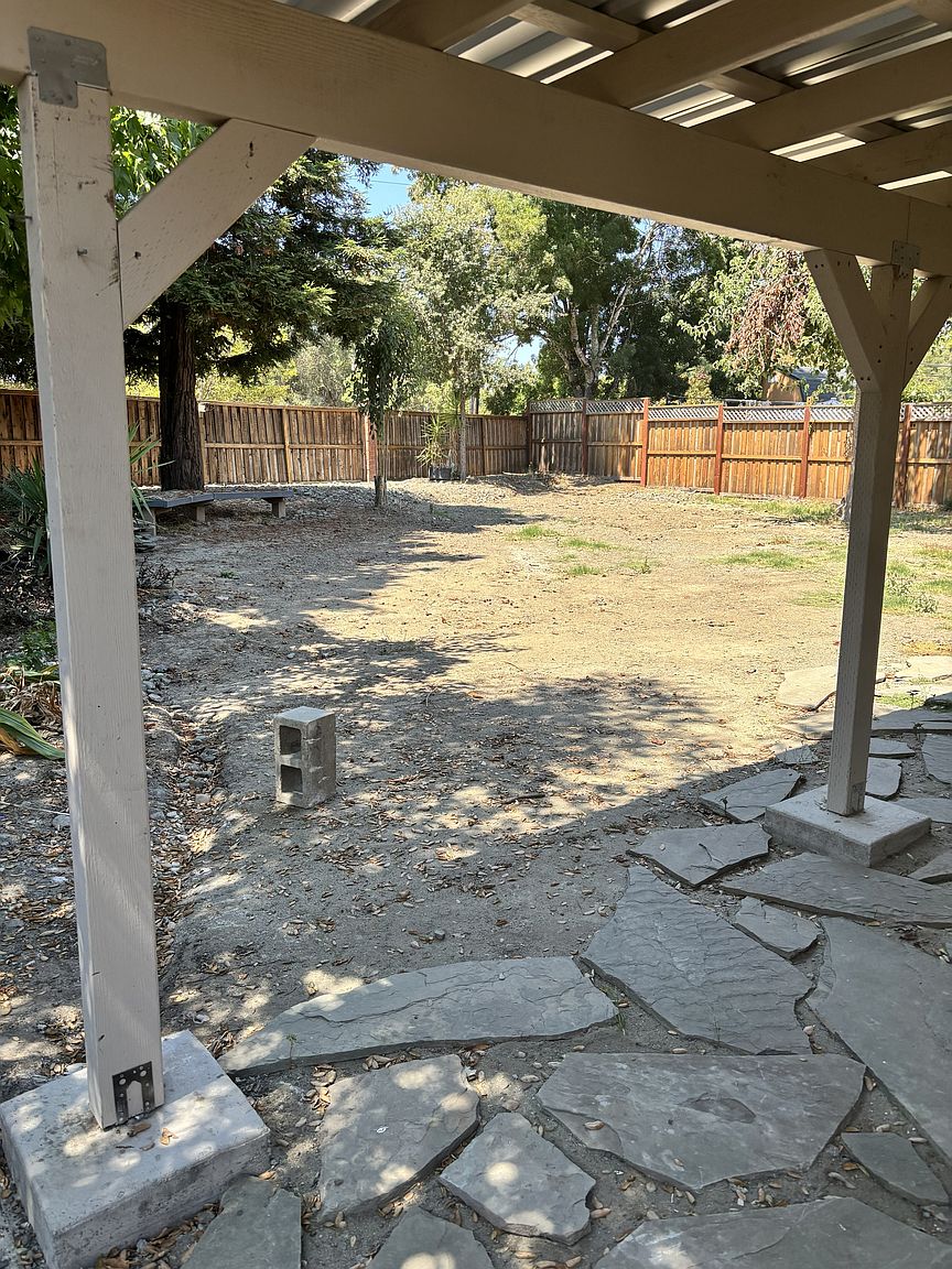2456 San Venito Way photo 4