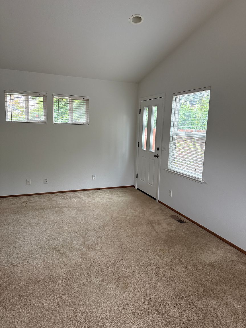 2257 White Chapel Ct photo 5