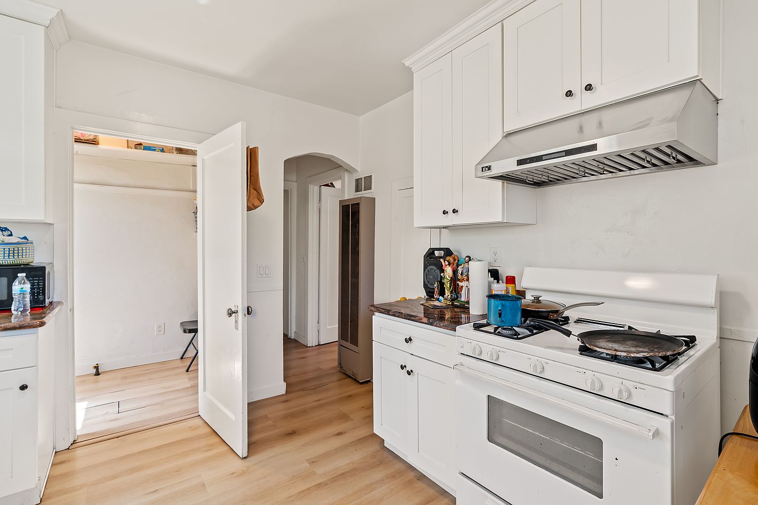 1205 Grand Ave photo 2