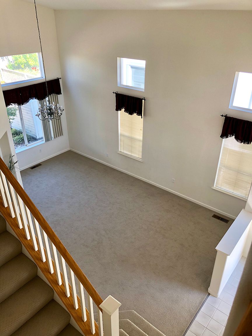 1502 Mathias Pl photo 3