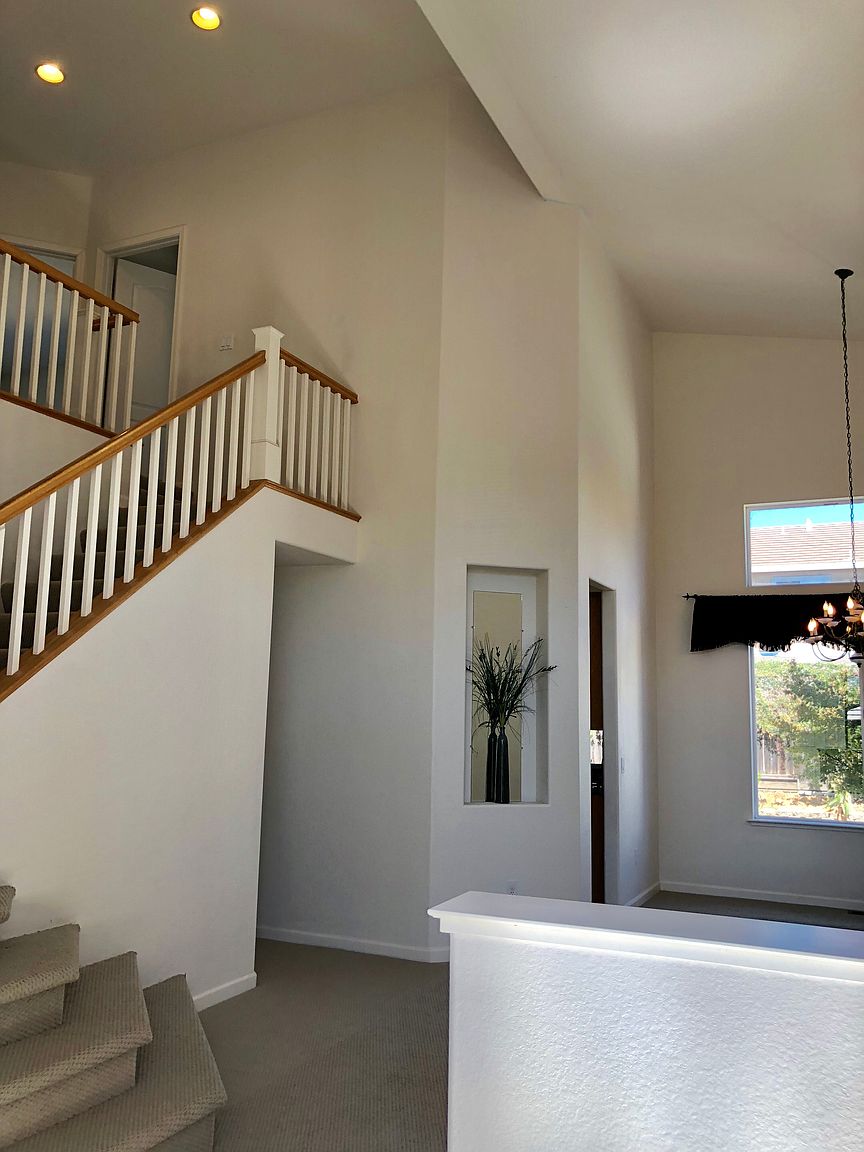 1502 Mathias Pl photo 2