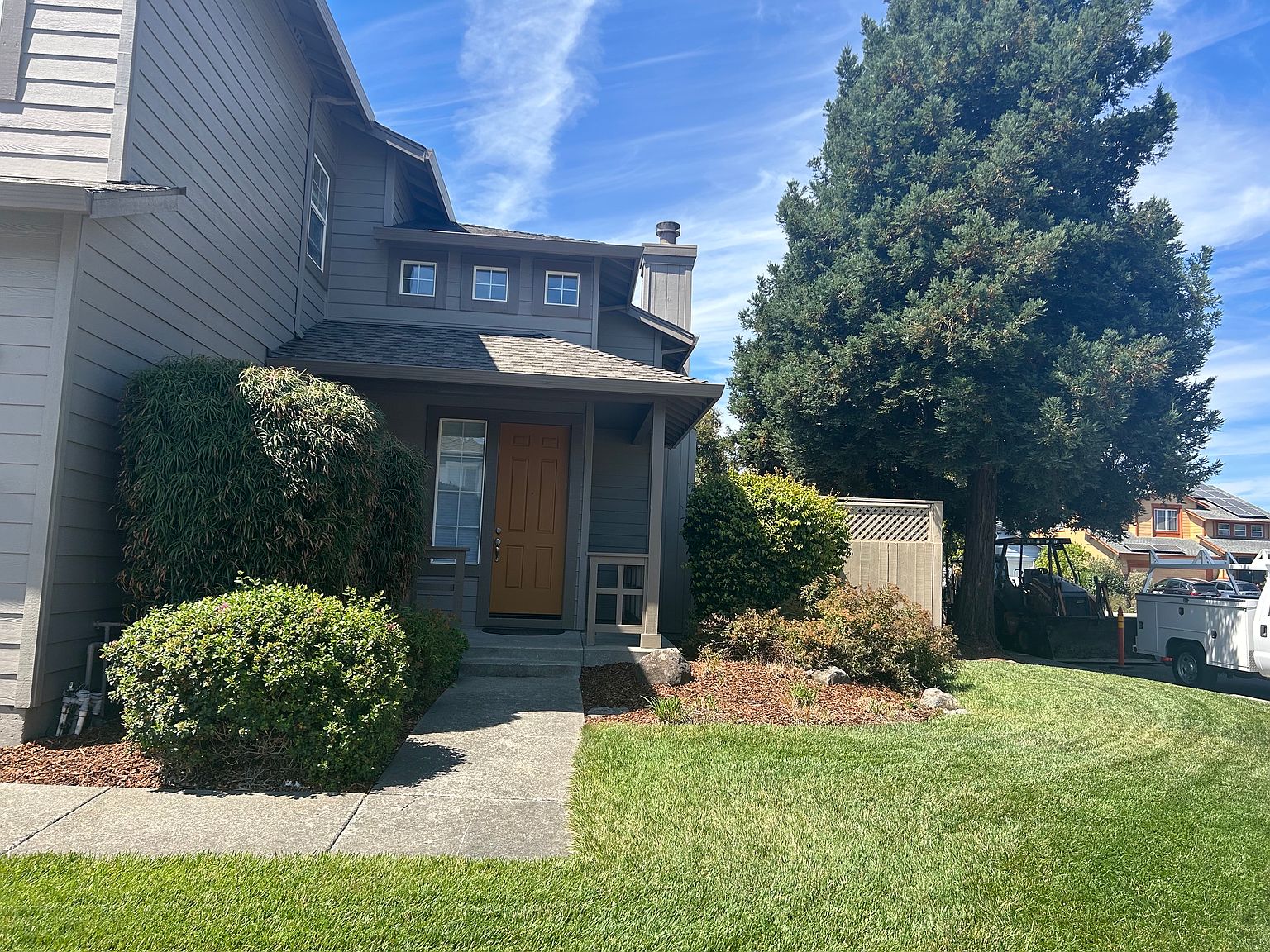 1202 Mateo Dr photo 2