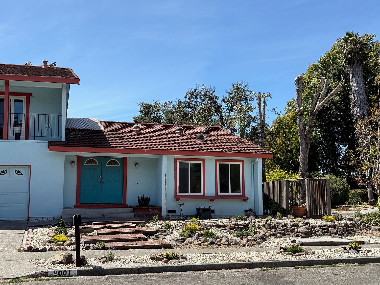 2001 Contra Costa Ave photo 2