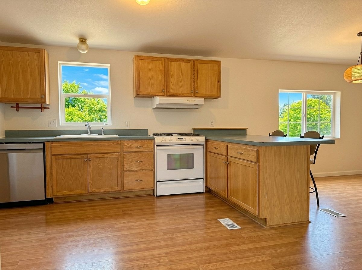 1665 Bay Flat Rd photo 4