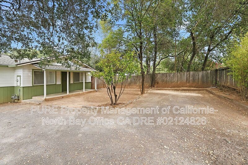 1040 S Cloverdale Blvd Cloverdale, CA 95425 photo 4