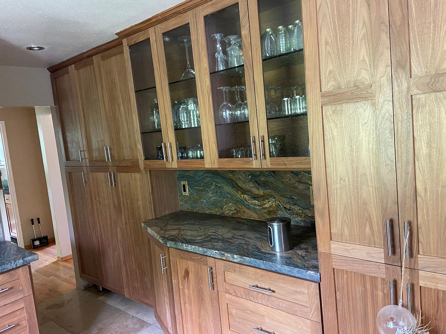 1075 West Ave photo 4