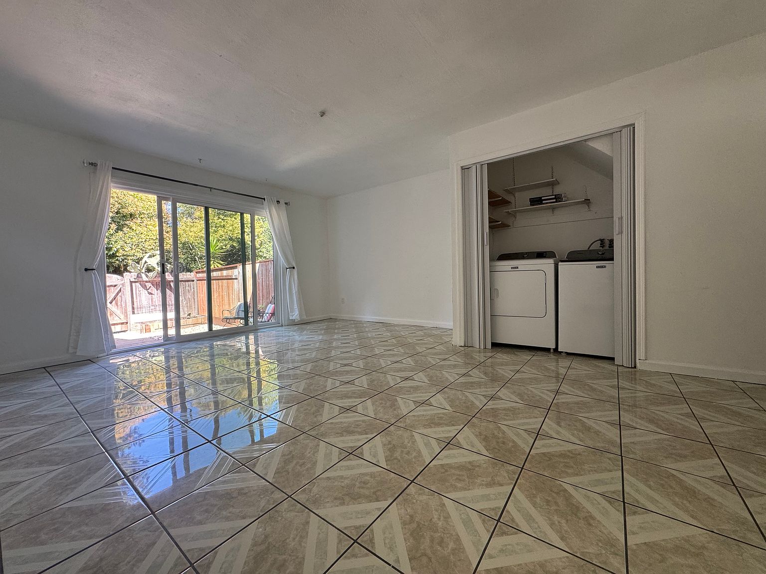 446 Santa Alicia Dr photo 2
