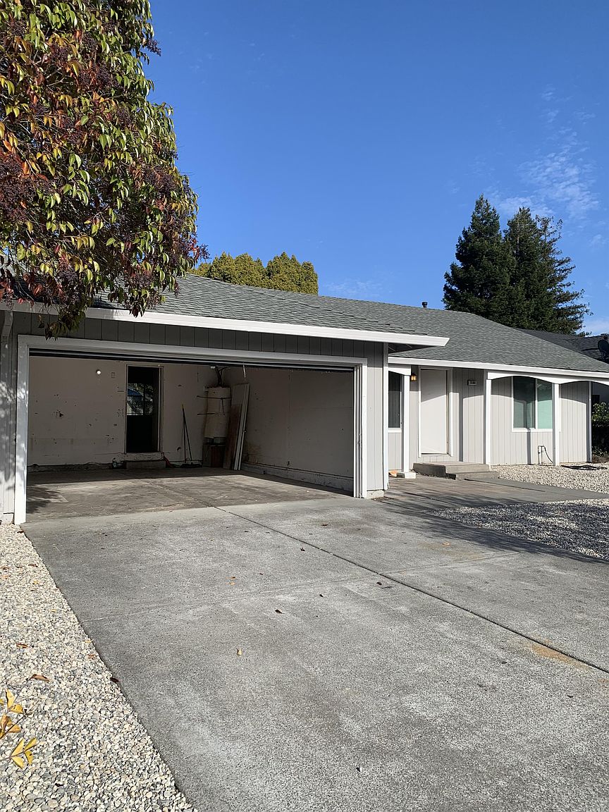 7181 Circle Dr Rohnert Park, CA 94928 photo 5