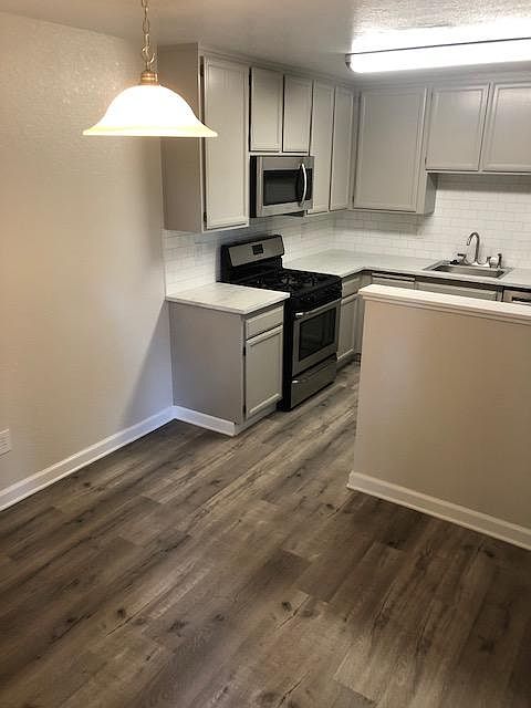 212 Park Place Dr photo 2