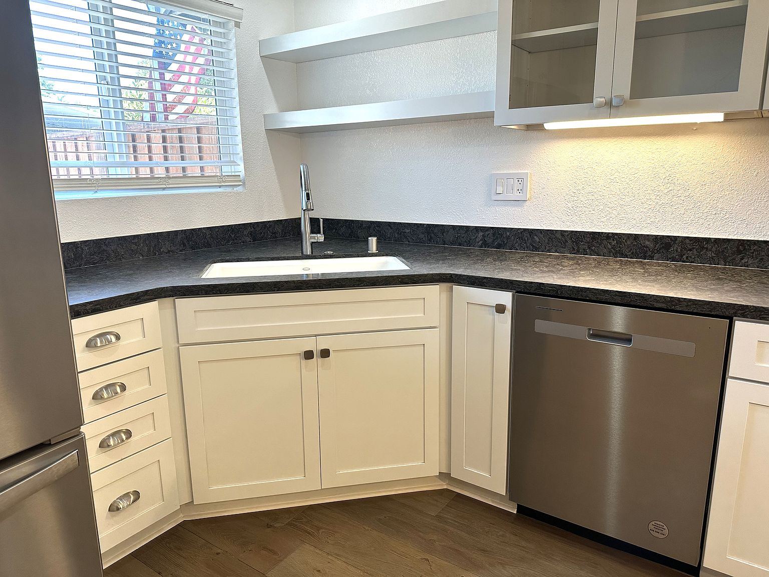 2BR/2BA Condo on Racquet Club Cir · Rohnert Park photo 4