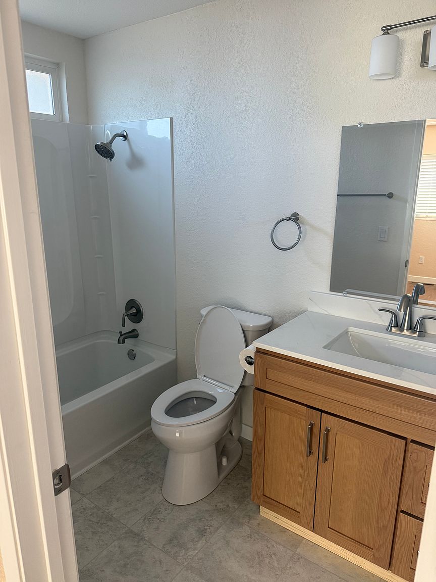 1315 Gillpepper Ln photo 5