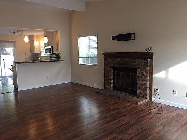 4516 Harmony Pl photo 5