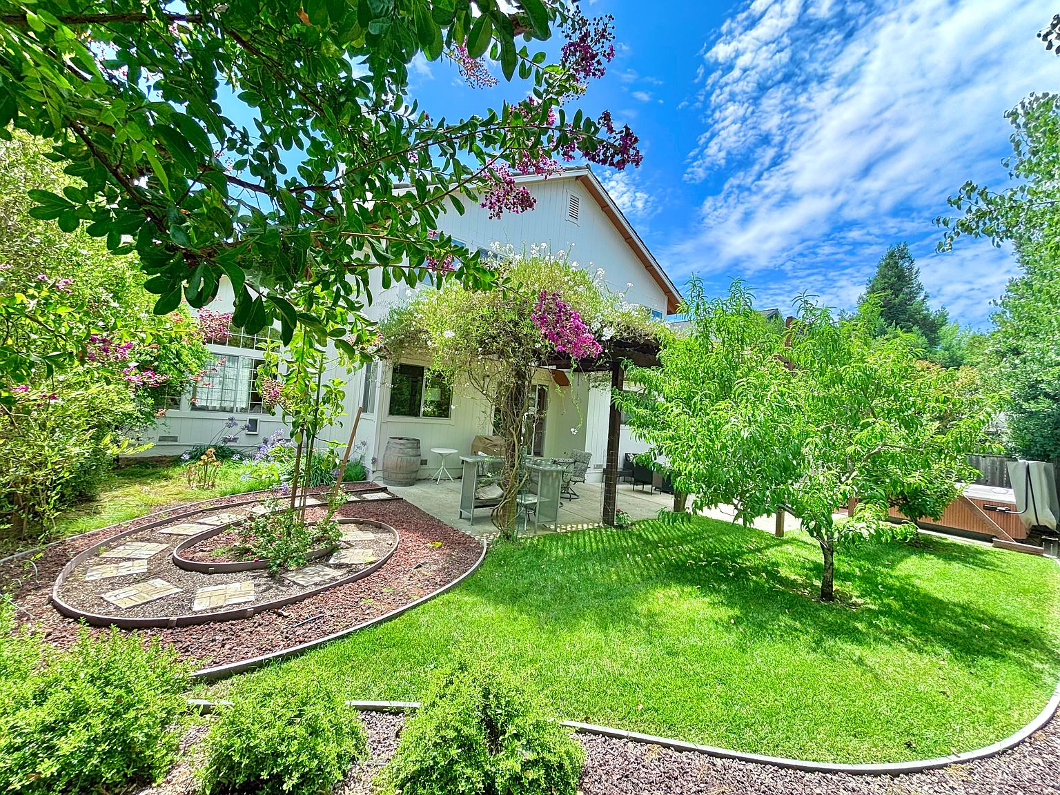 121 Nottingham Way photo 5