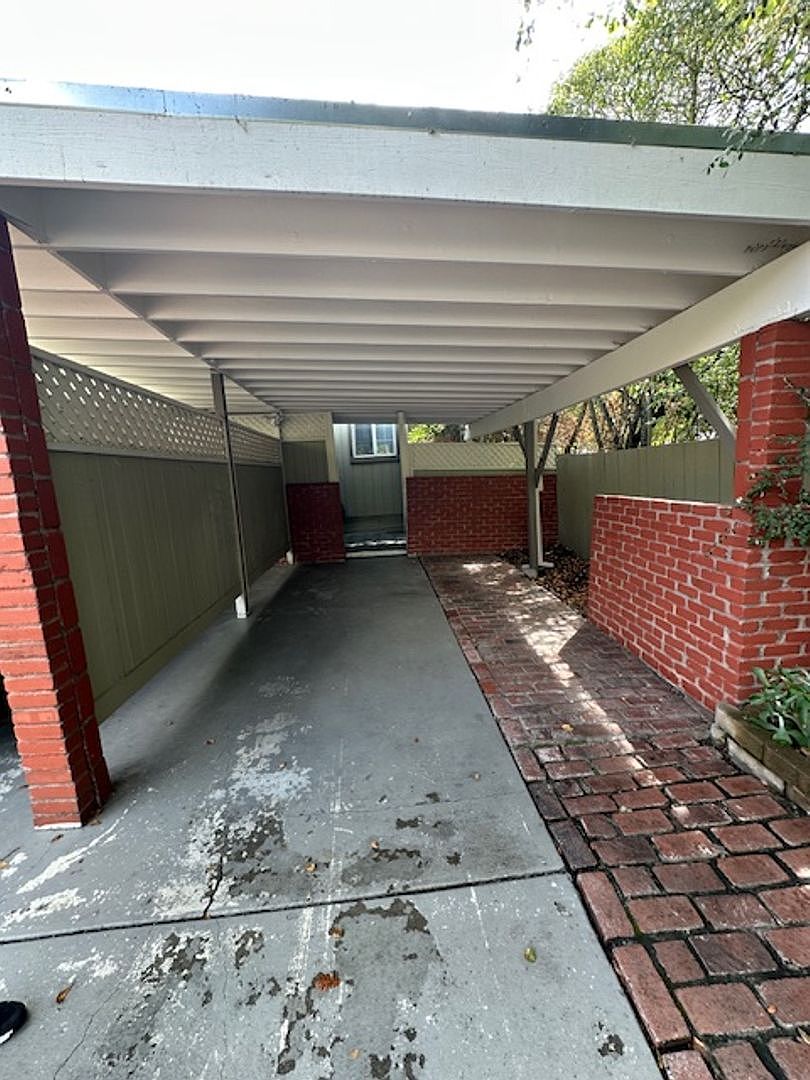 2006 Humboldt St