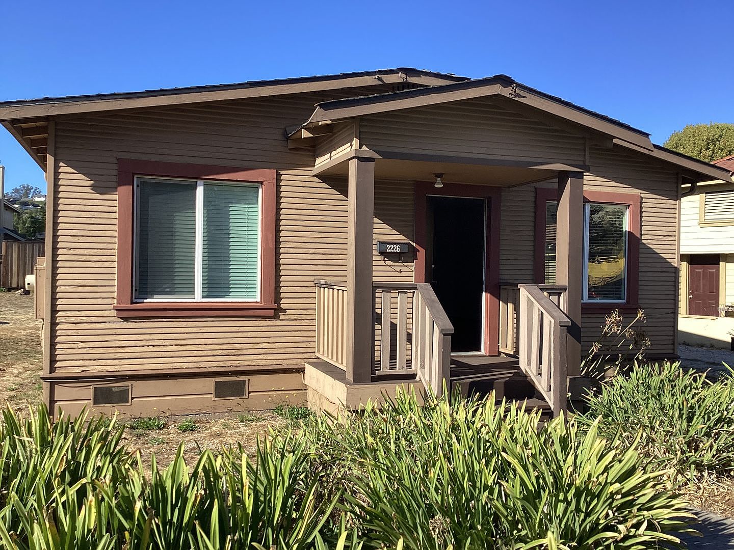 2BR/1BA Single Family House on Mission St · Santa Cruz