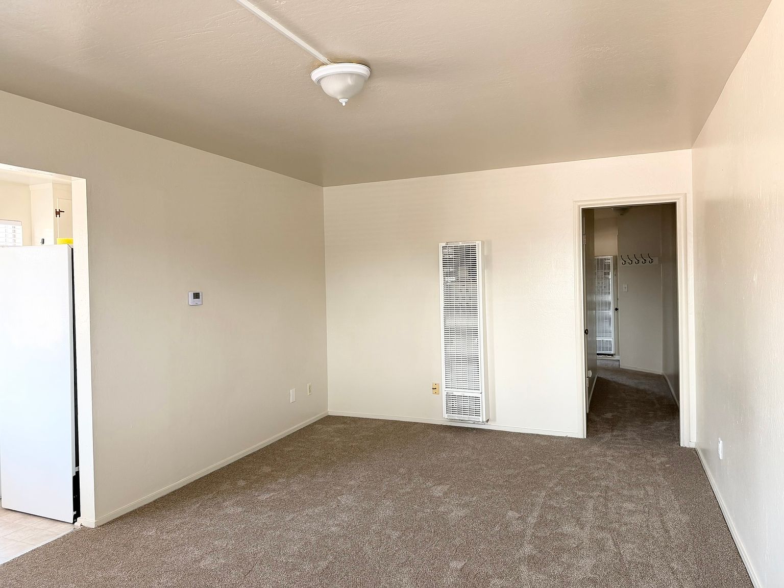 522 Riverside Ave photo 5