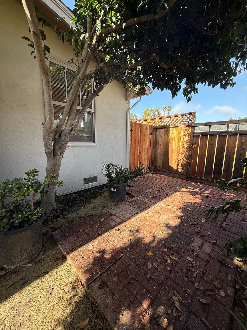 133 Washburn Ave photo 4