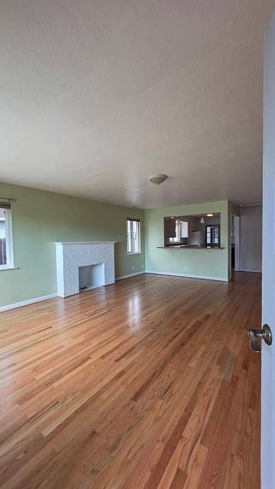 716 Poplar Ave photo 4