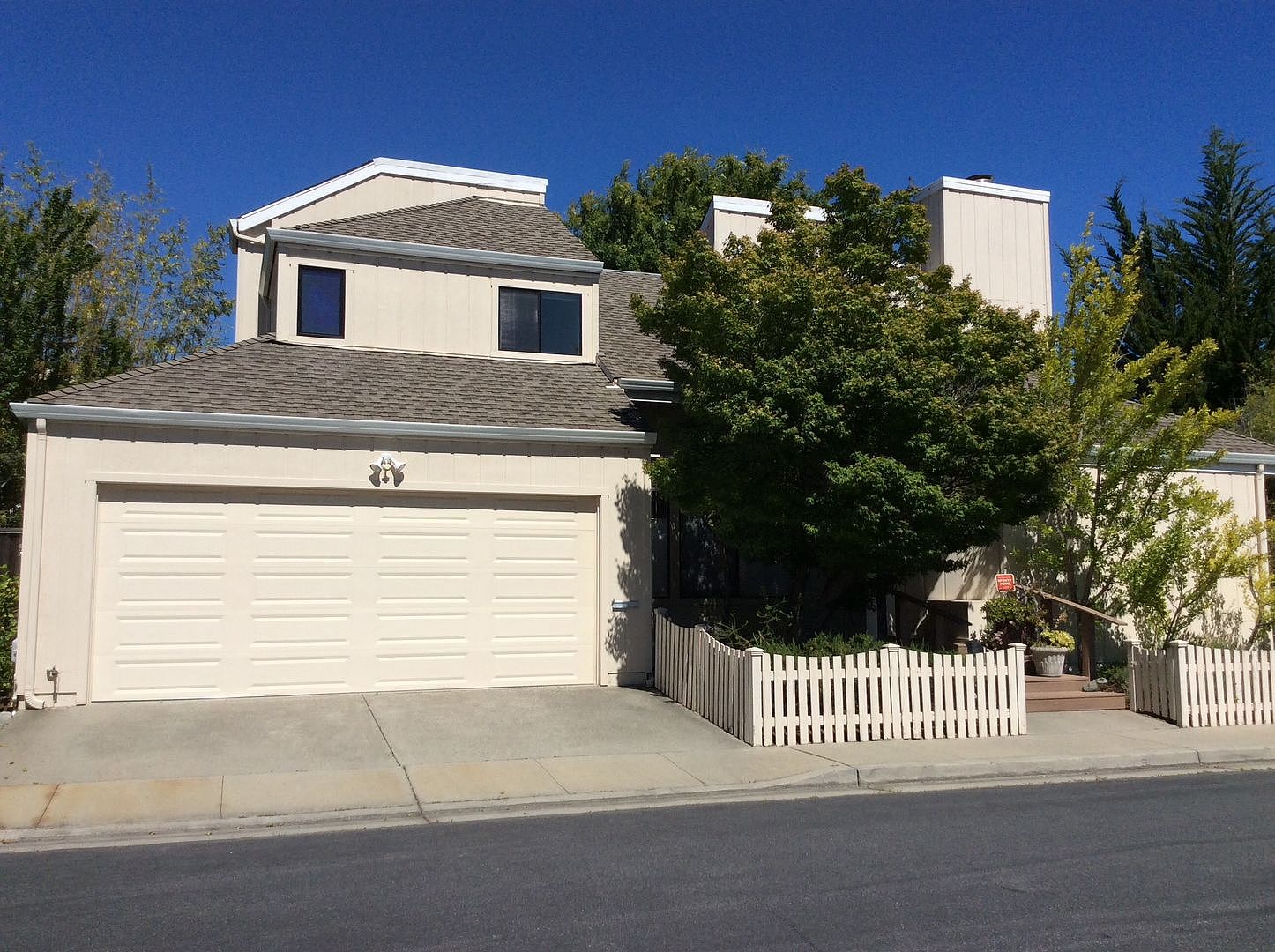 1 Berkeley Ct Santa Cruz, CA 95062 photo 2
