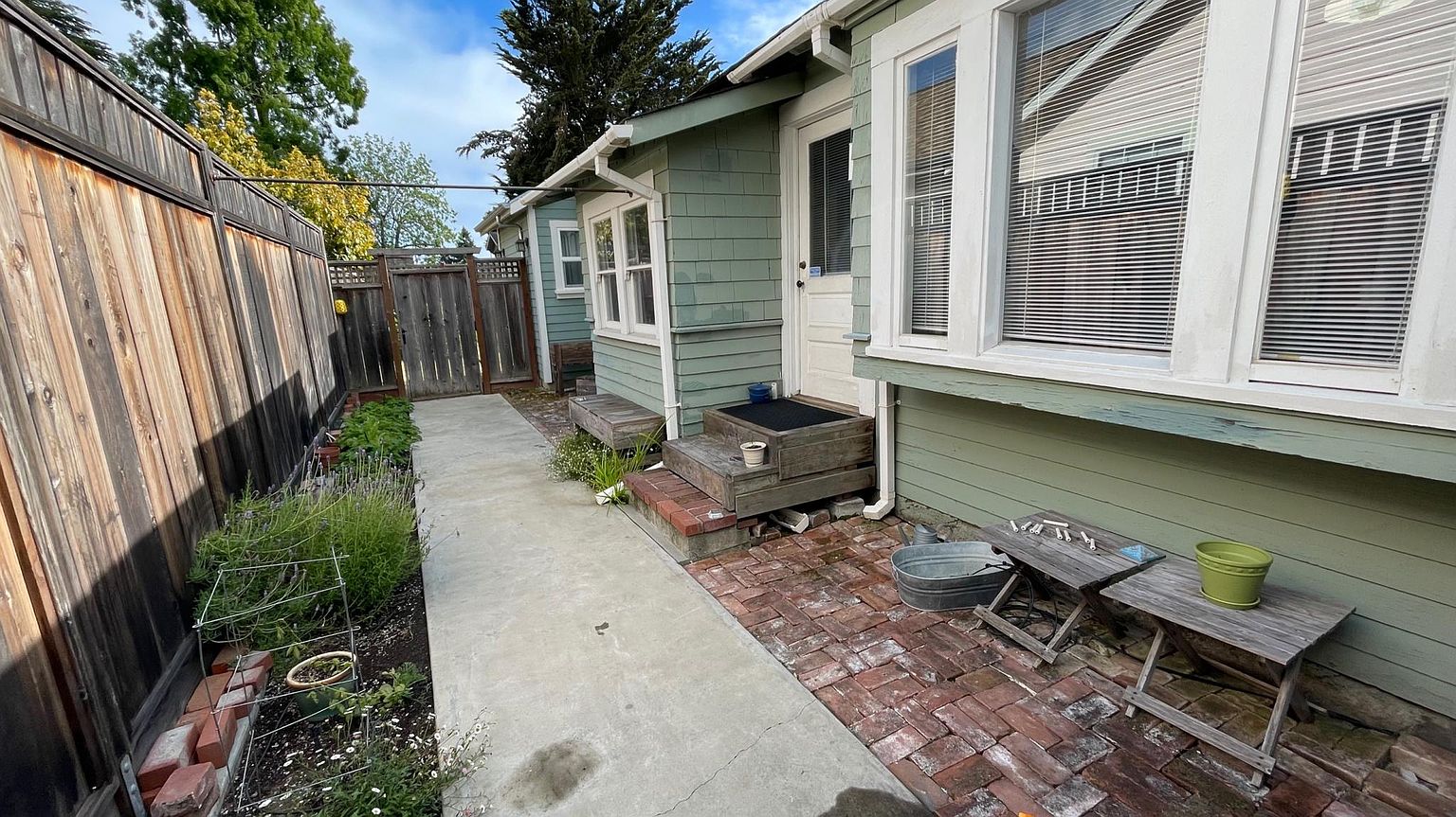 2BR/2BA Other on Windham St · Santa Cruz photo 4
