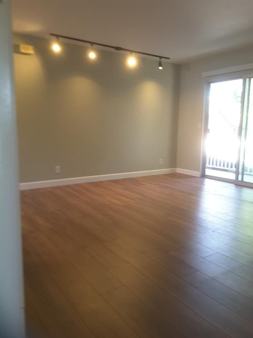 127 Pearl St photo 2